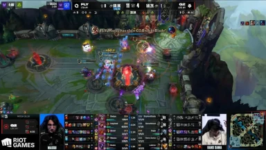 FlyQuest defeating G2 Esports in League of Legends match.