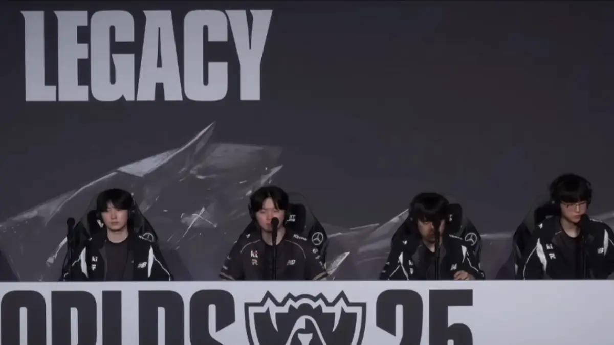 Esports team at Worlds 2025 Legacy event