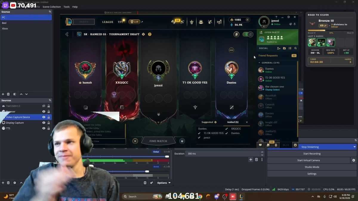 Streamer playing League of Legends on OBS
