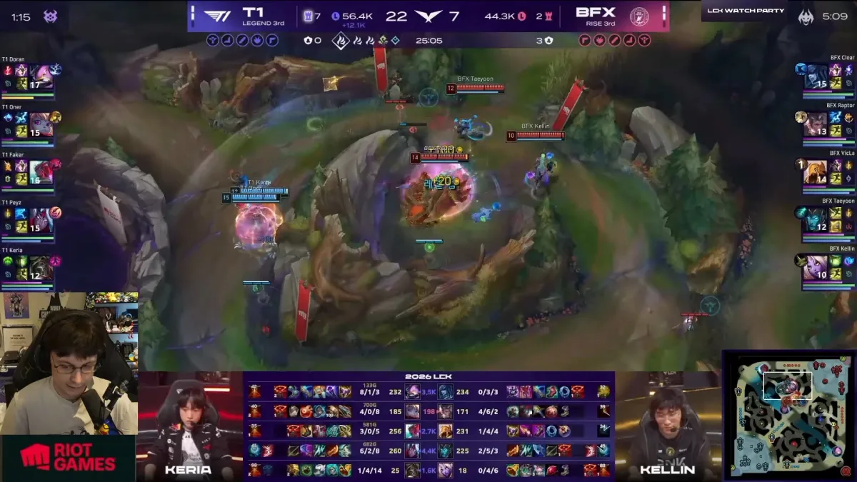 T1 battles BFX during a League of Legends jungle fight