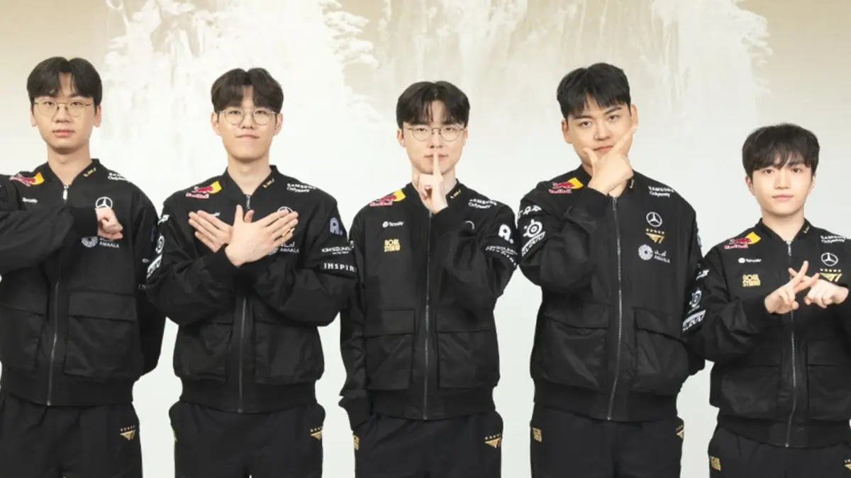 Esports team posing in black uniforms
