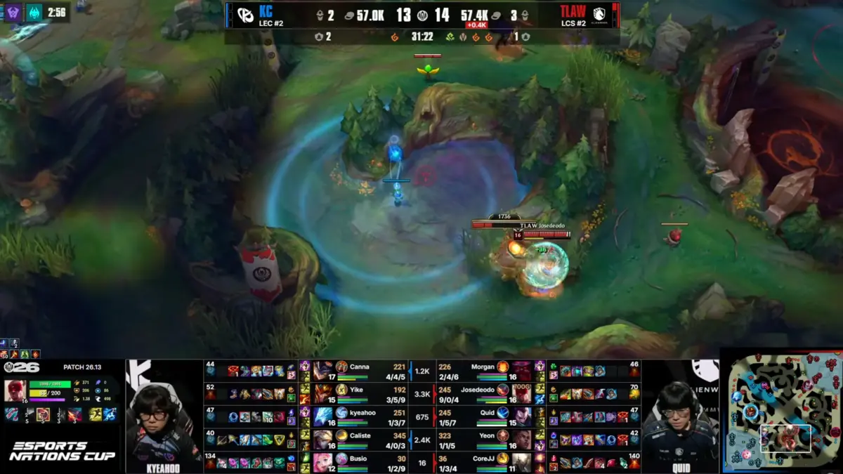 League of Legends esports match gameplay screenshot