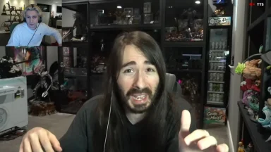 Two streamers talking during a gaming livestream